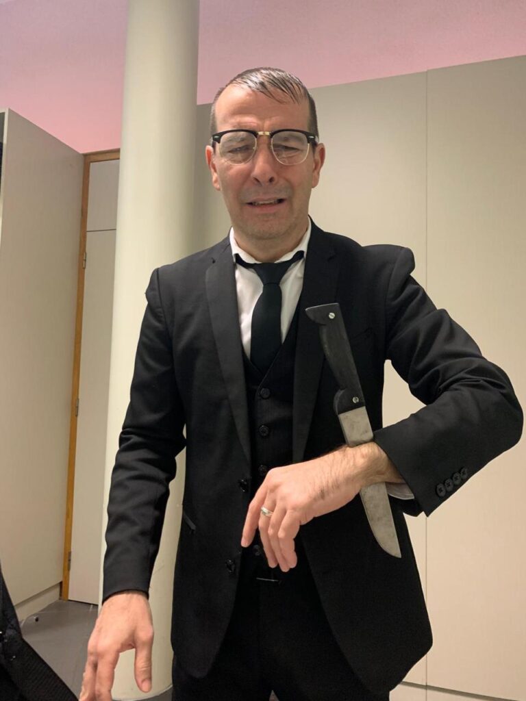 Les Faux Serveurs